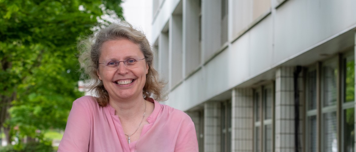 Professor Julie Macpherson Photo