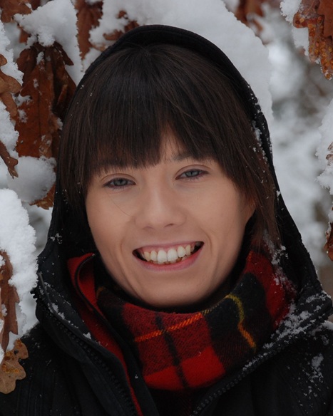 Nicholle Bell Photo