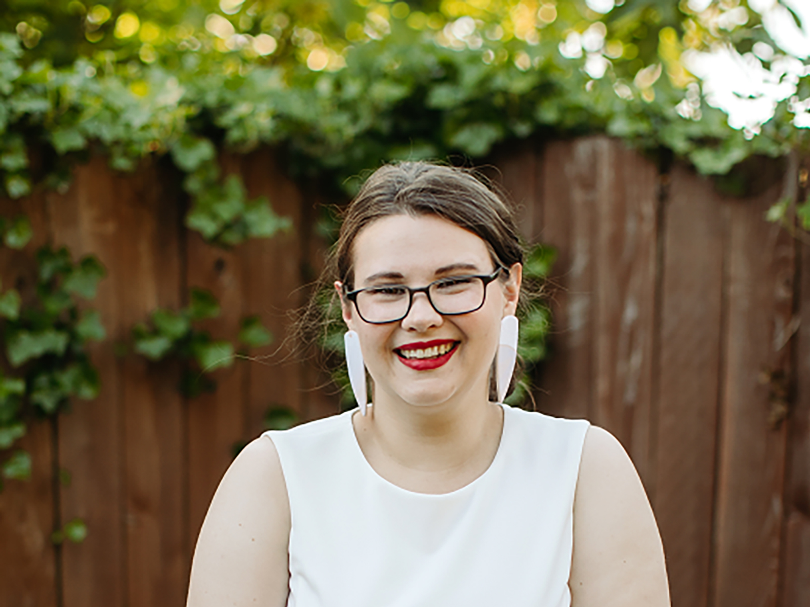 Head and shoulders picture of Beth Mundy.