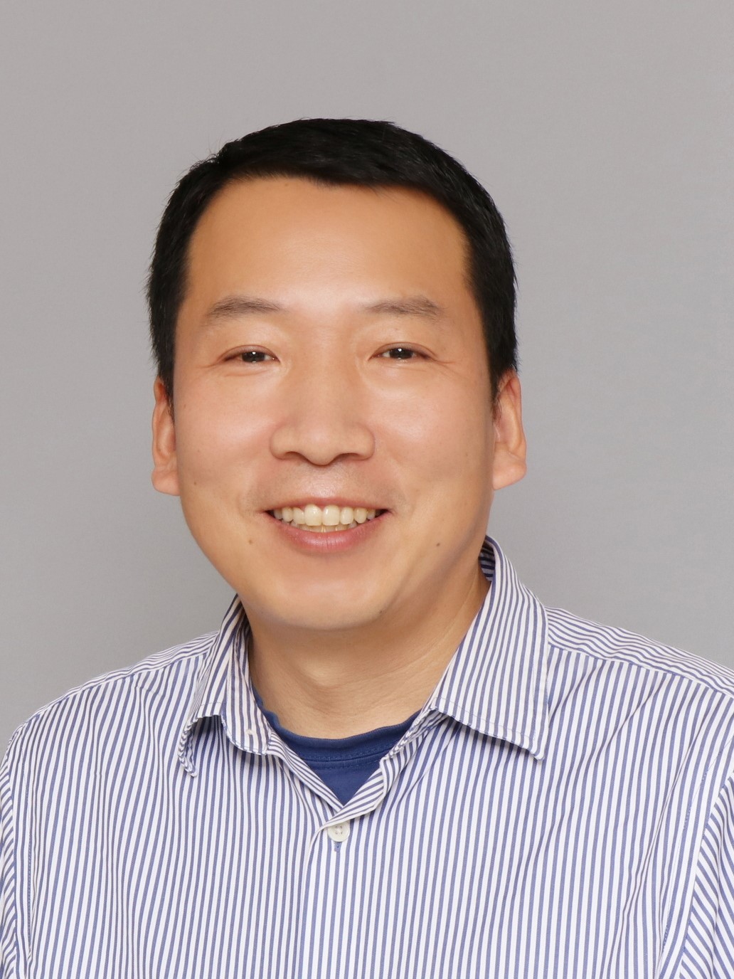 Hua-Zhong Hogan Yu Photo