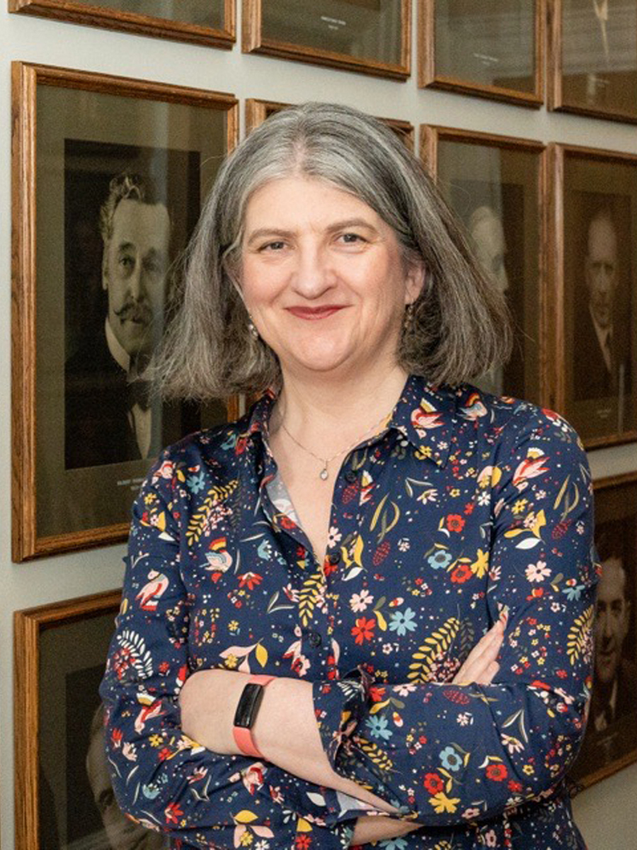 6335_helen-pain_f2a-1600_portrait