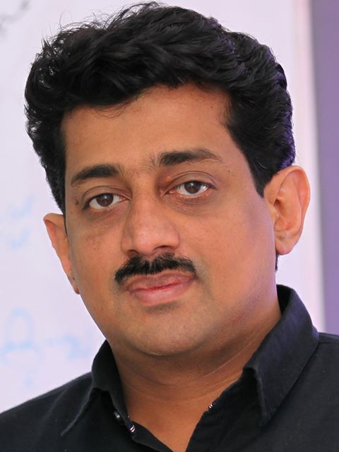 Subi George headshot