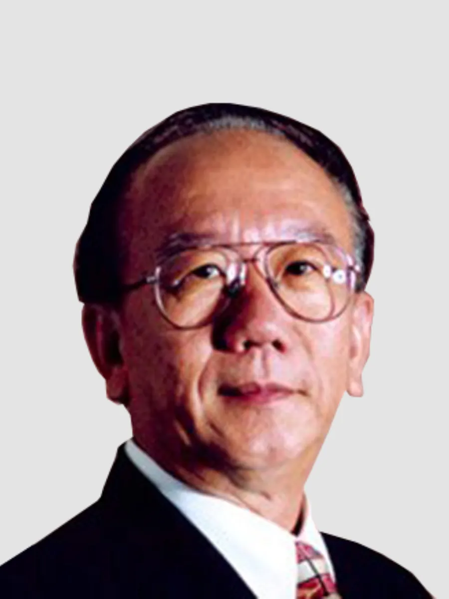 Swee Hock Goh Swee Hock Goh wearing glasses, to camera