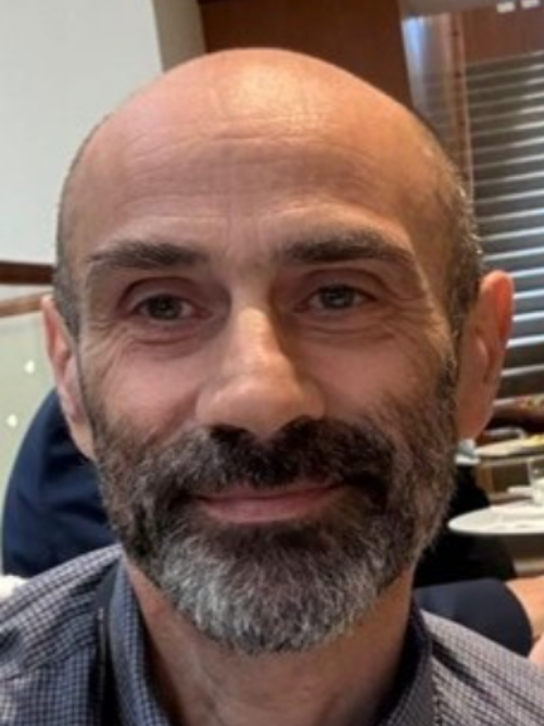 Vito Lippolis smiling profile picture