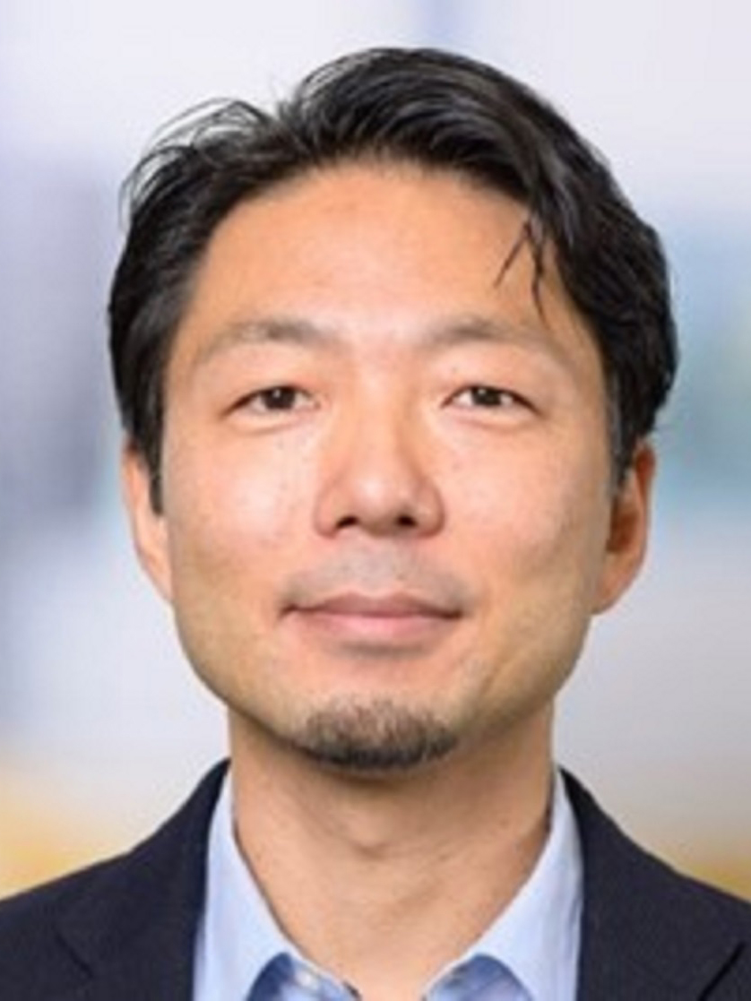 headshot of Atsushi Urakawa