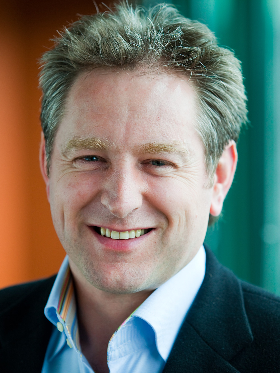 Headshot of Robert Moritz