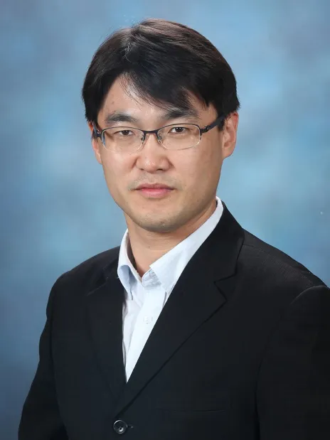 Myung-Han Yoon